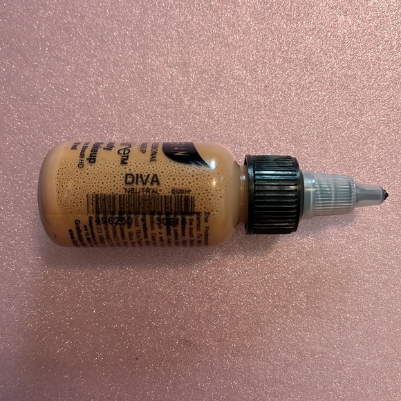 GRAFTOBIAN GLAMAIRE HD AIRBRUSH FOUNDATION - DIVA - Picture 2 of 2